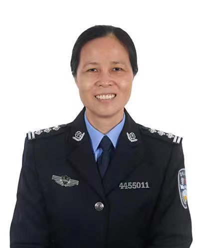 尹利红4455011.jpg